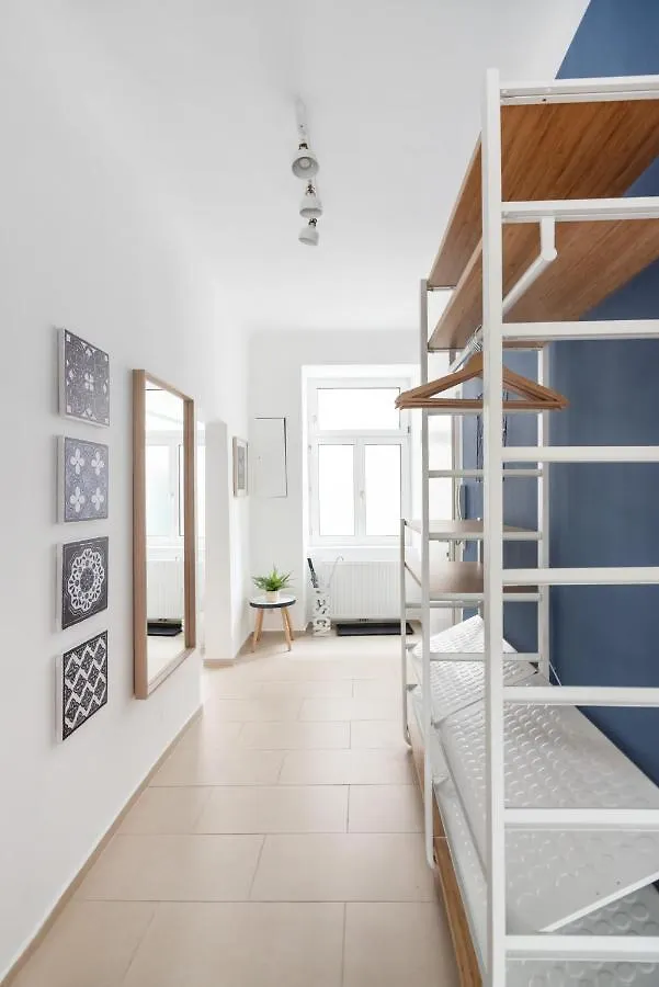Appartamento Bright, Cozy & Quiet Vienna